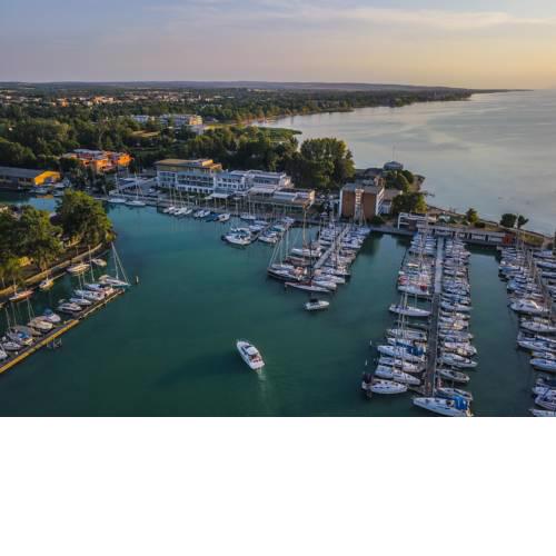 Hotel Yacht Wellness & Business