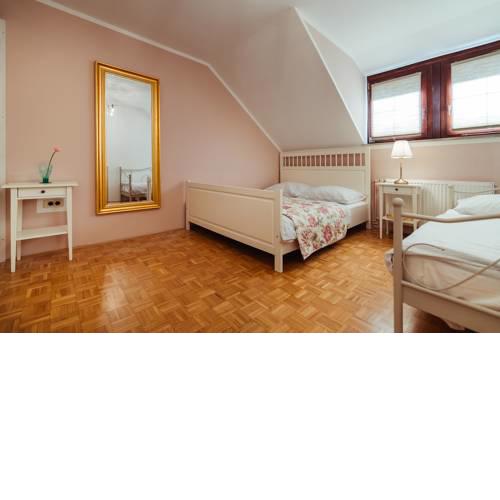 House Aurora - FREE Parking & Welcome Drink