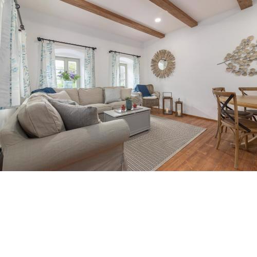 House Bella