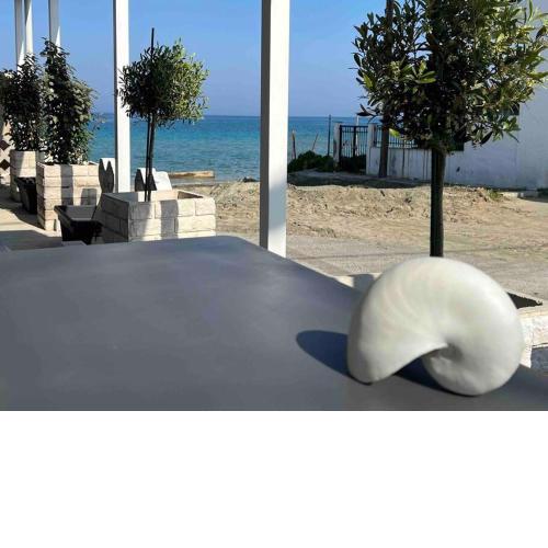 House by the sea suite 2