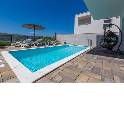 House DEANO 2