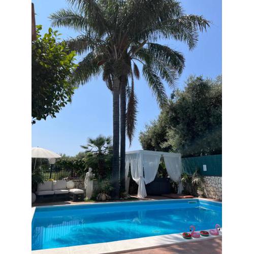 House Euthalia pool and jacuzzi Etna e Taormina
