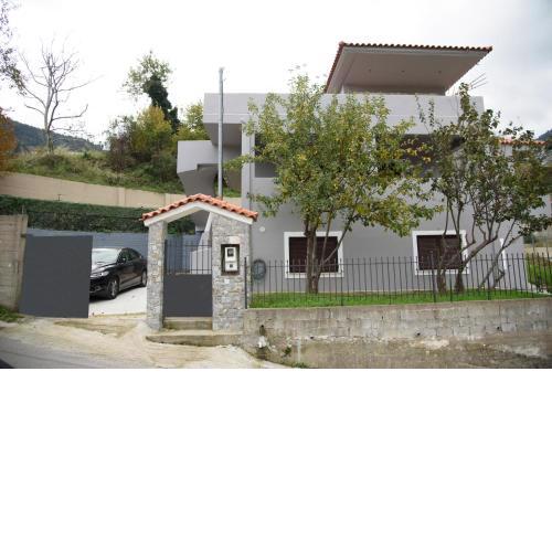House Evia