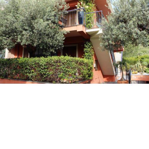 House Ficodindia by Holiday World