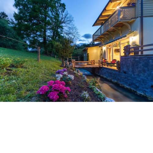 House Gabrijel (room by a stream)