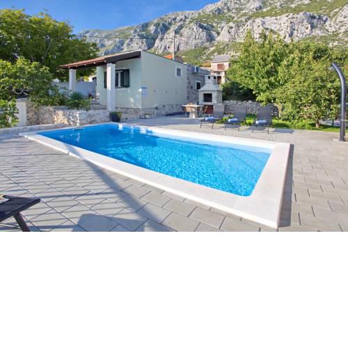 House Ivana