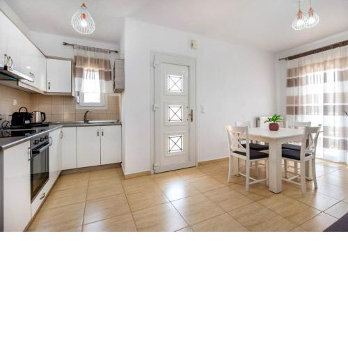 House Litsa 2 in Potos