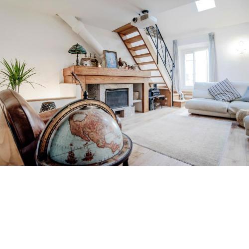 House Of Dreams In The Heart Of Como -By House Of Travelers-