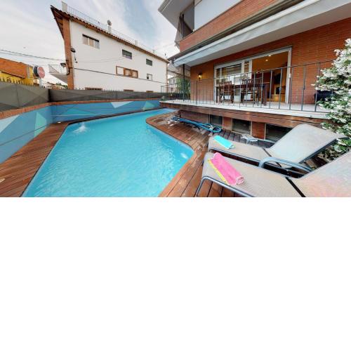 HOUSE OF JOY , CASA EN BANYOLES