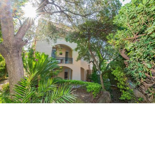 House with garden Baia dei Saraceni