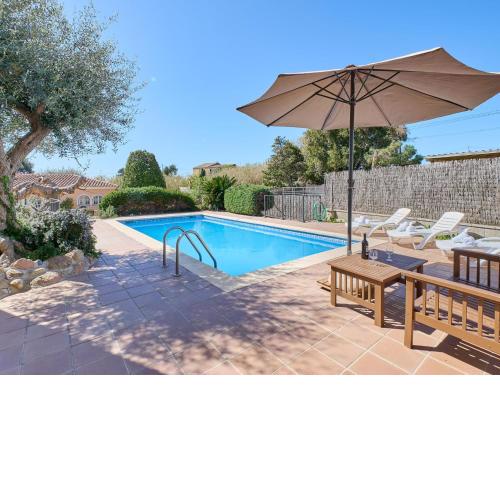 House with pool in Blanes 0307
