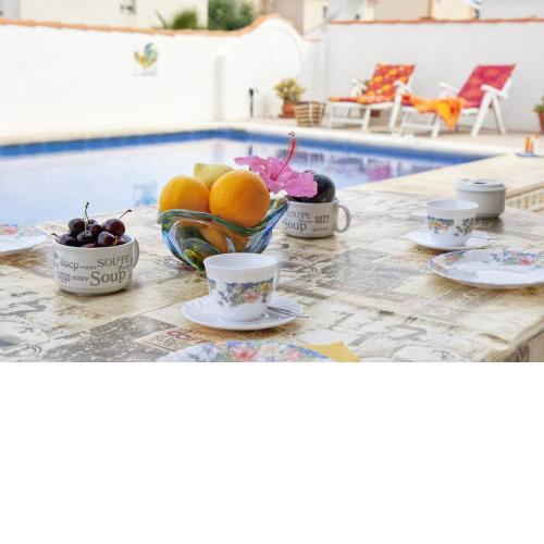 House with private pool in Vinaròs and Wi-Fi