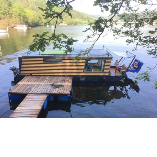 Houseboat Mali