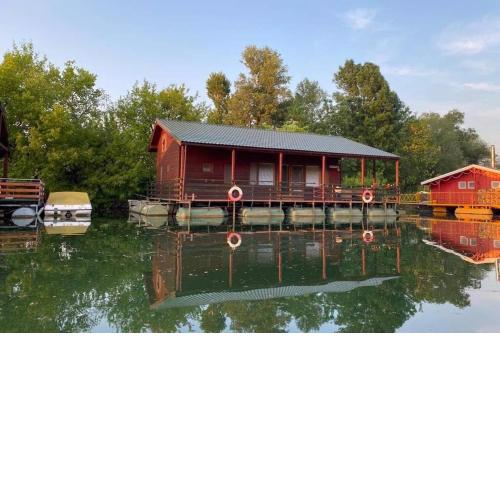Houseboat Wasserlilie, Bratislava