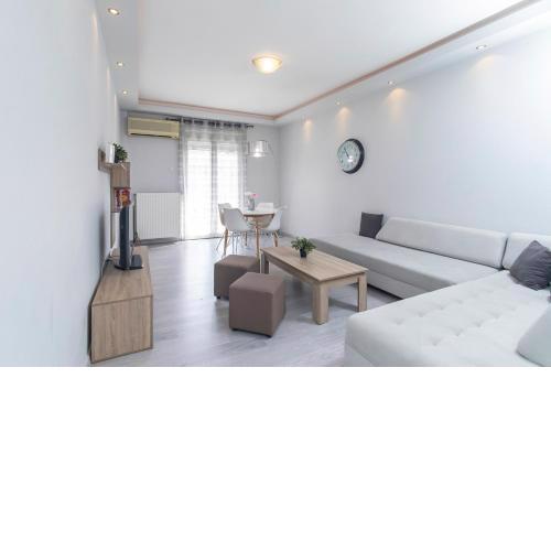Houseloft Commercial Central