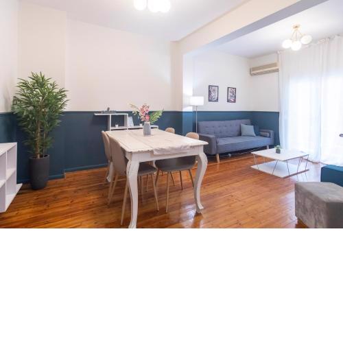 Houseloft Metropolitan Charm