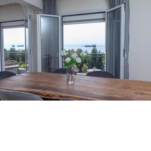 Houseloft Seaside Getaway