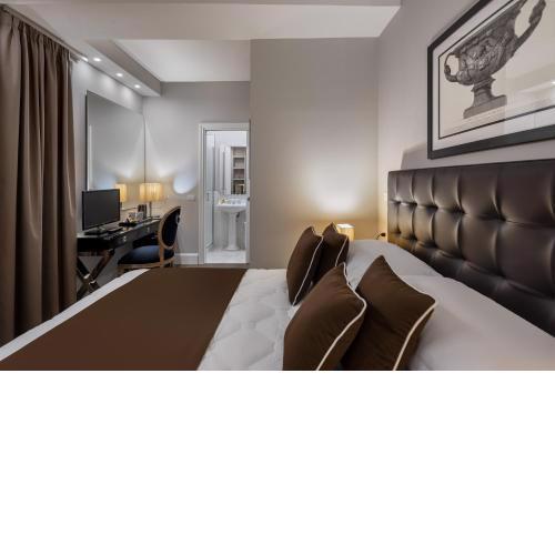 HR BEDROOMS IN FLORENCE