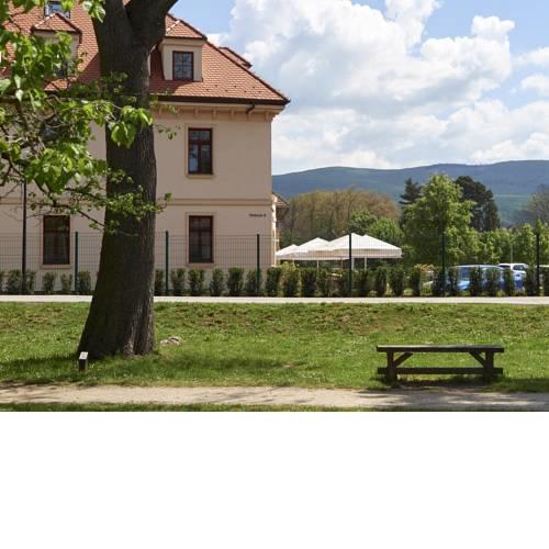 Hradná stráž Hotel&Apartments