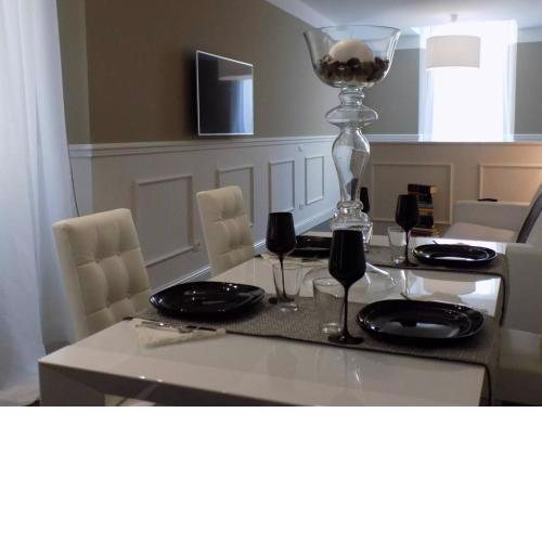 Hs4U The Chic Luxury apartment