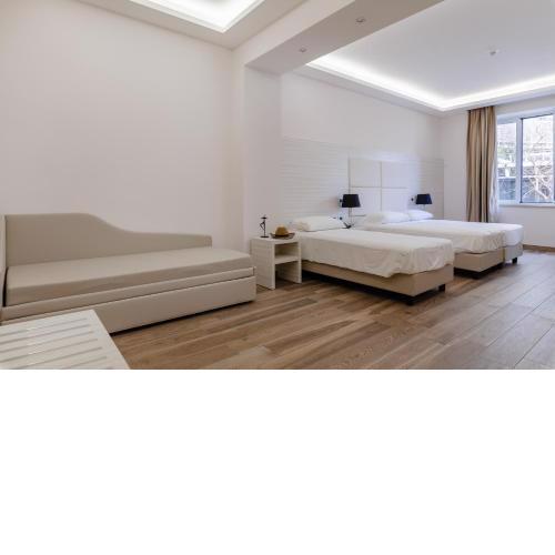Hub Naples