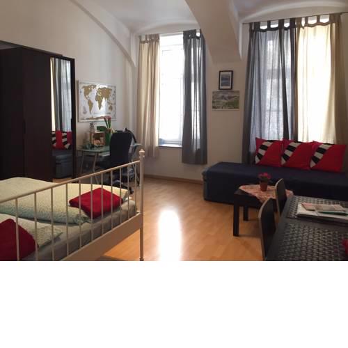 Hundred water Apartment nearby Viennas City Center + free wifi + free Vienna Coffee