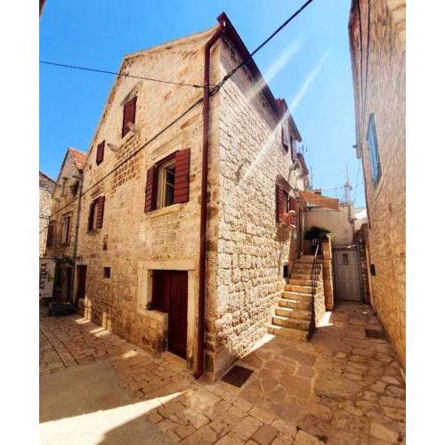 HVAR HEART heritage stone house