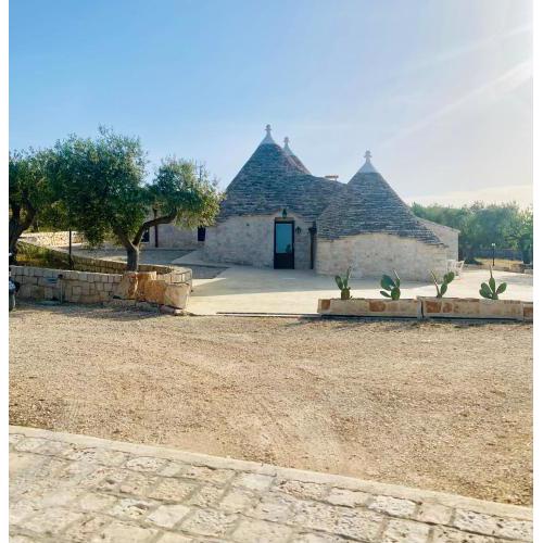 I Trulli del Vagabondo - Complex of Trulli with Private Pool