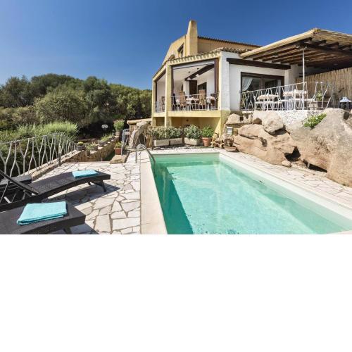 Iconic Luxury Suites