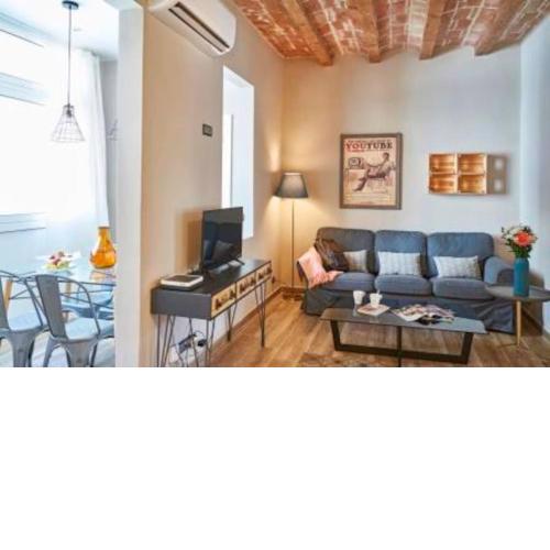 Ideal 2 bedroom apartment close to Plaza ESpaña