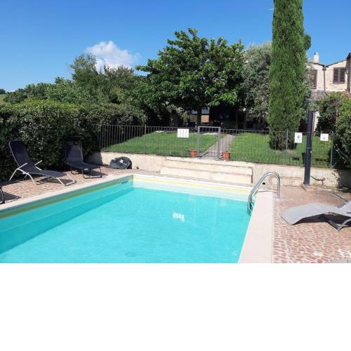 Ideal Holiday Home in San Giovanni d Asso with Swimming Pool