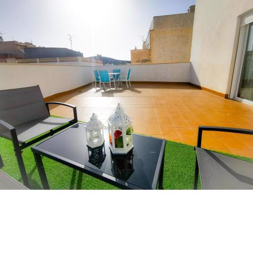 Ideal Parejas - Gran Terraza, Céntrico, Wifi y Parking