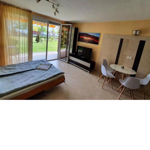 Igényes 4 fős apartman közvetlen a strandnál
