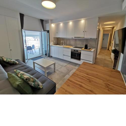 Ikarus Modern Apartment at the Centre of Athens