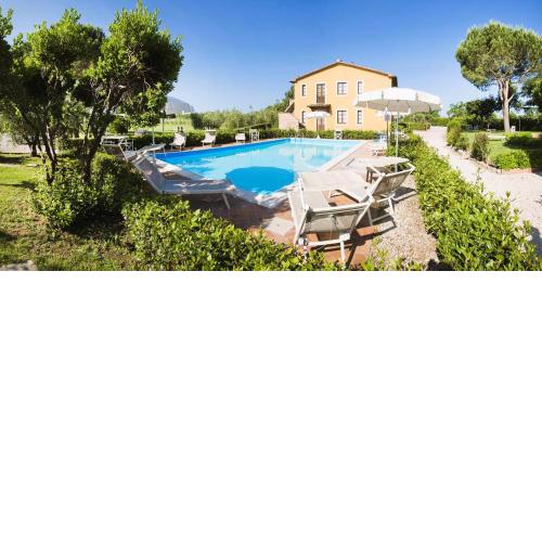 Il Casale di Donoratico, Residence with swimming-pool