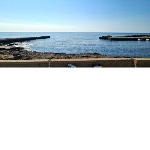 Il cortile sul mare