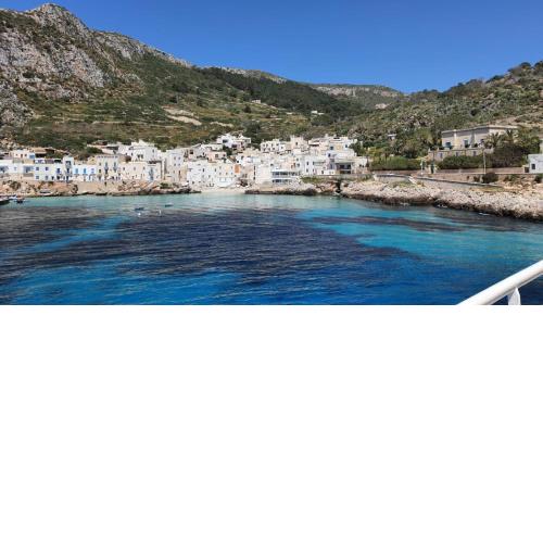 Il Mandorlo: casa immersa nella natura dell'isola