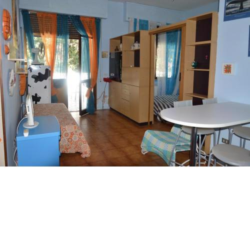 Il Pino monolocale in residence con piscina
