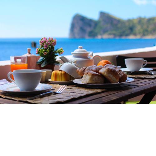 il Terrazzino sul Mare,holiday home ON THE BEACH in Sorrento Coast