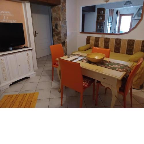 Il Toscano - near Grotta Giusti