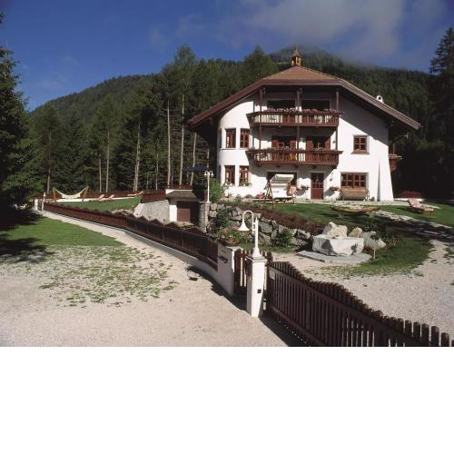 Im weißen Schlössl Friedemann