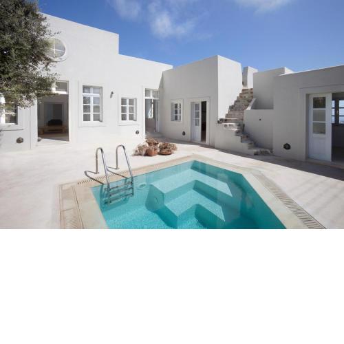 Imerovigli Villa