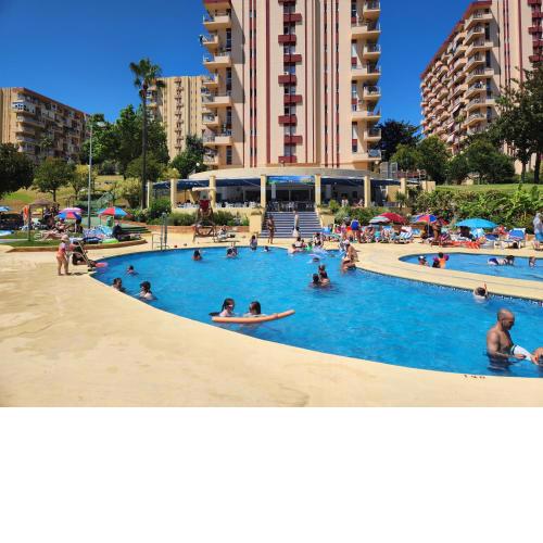 IMPECABLE ESTUDIO CON PARQUE ACUATICO