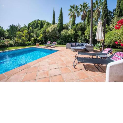 Impressive VILLA Dazura in Valtocado, Mijas
