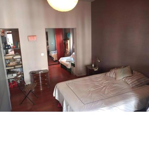 In a bright apartament in the center of Madrid