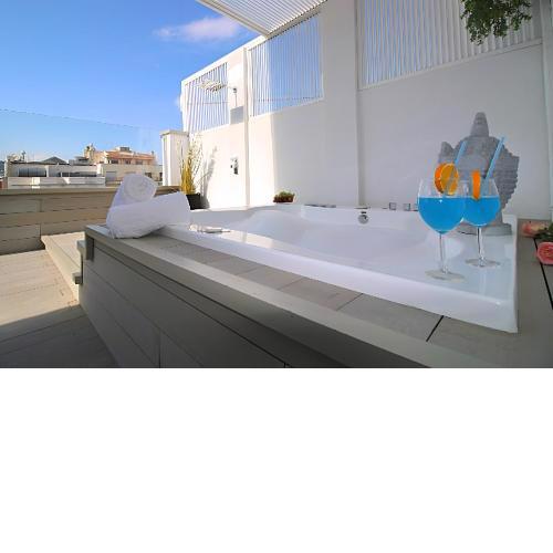 Increíble ático con jacuzzi en el centro, único en la zona