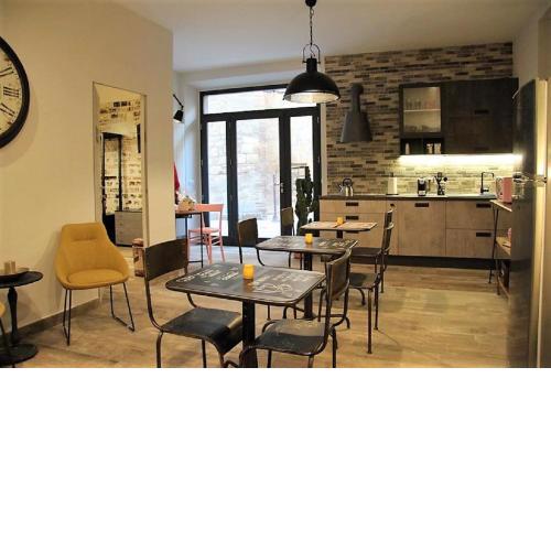 INDUSTRIAL CHIC HOUSE - Private parking