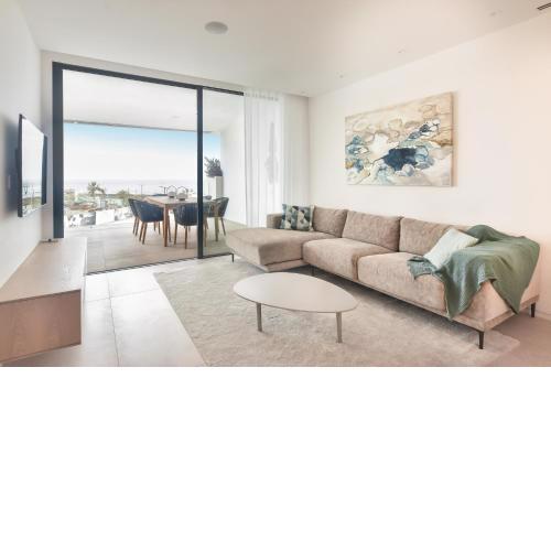 Infinity 1-6 LUXE SEA VIEW 2B