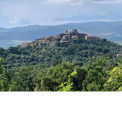 INN Piazza in Montemerano, at the heart of Maremma