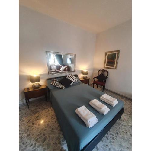 Intero appartamento 4 camere da letto 3 bagni 12 posti letto Cado Dalle Nubi